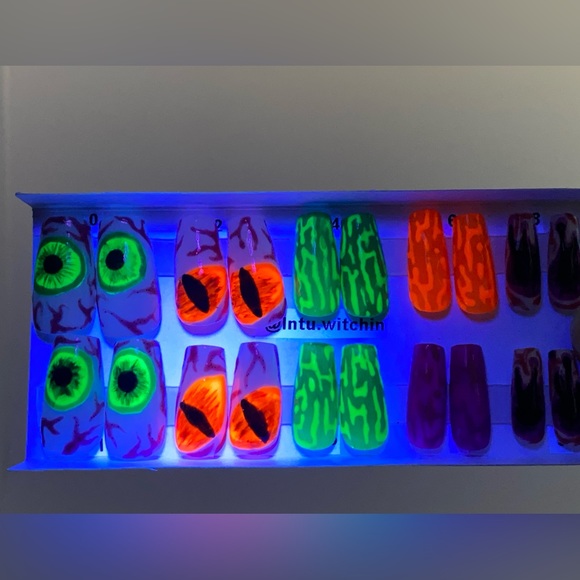 Handmade long coffin shape press on nails - Halloween - Picture 3 of 11